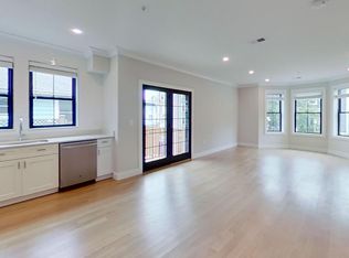 276 Lamartine St #1A, Jamaica Plain, MA 02130