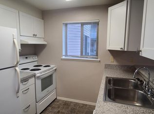 2617 W Maplewood Ave #202, Bellingham, WA 98225