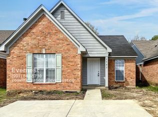 7593 Lilly Dr, Southaven, MS 38671