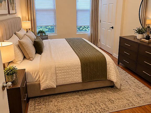 5th image of 1014 40th St #2B