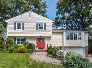 64 Topland Rd, White Plains, NY 10605