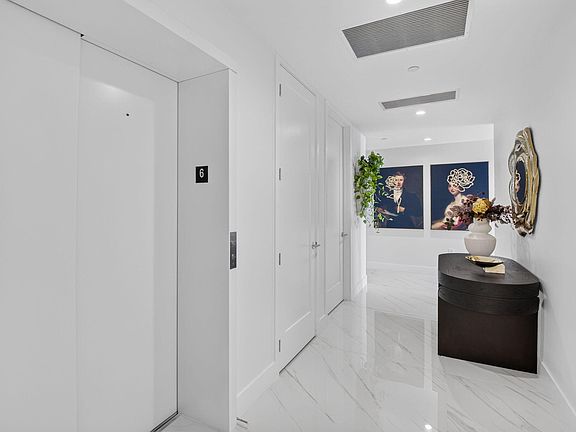 4th image of 495 E Royal Palm Rd #601