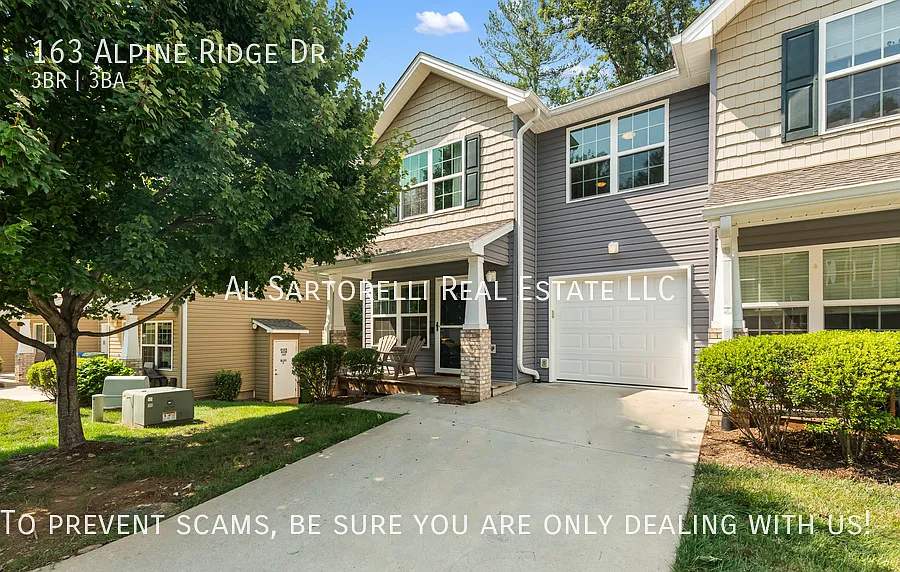 Convenient South Asheville End-Unit Townhome — Photo 1