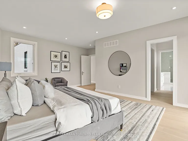 4 Drake Cres — Photo 30