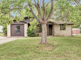 4533 Woodbend Dr, Bryan, TX 77803