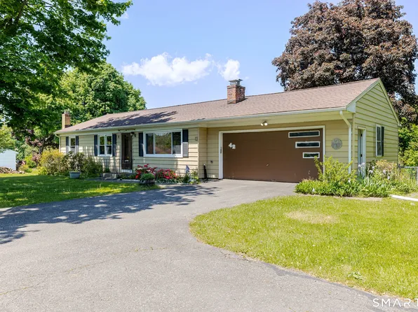 42 Silvermine Road, Brookfield, CT 06804