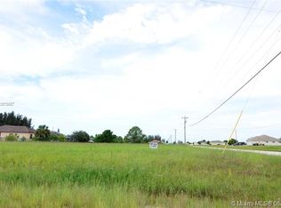 1902 Embers Pkwy W, Cape Coral, FL 33991