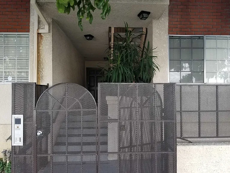 Kerwood Ave — Photo 3