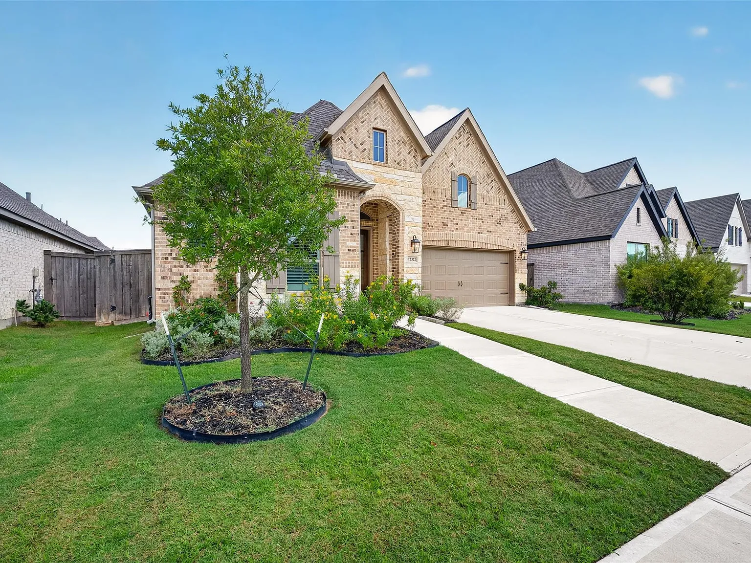 4 bed, 3.0 bath, 2532 sqft, $3,500 — Photo 4
