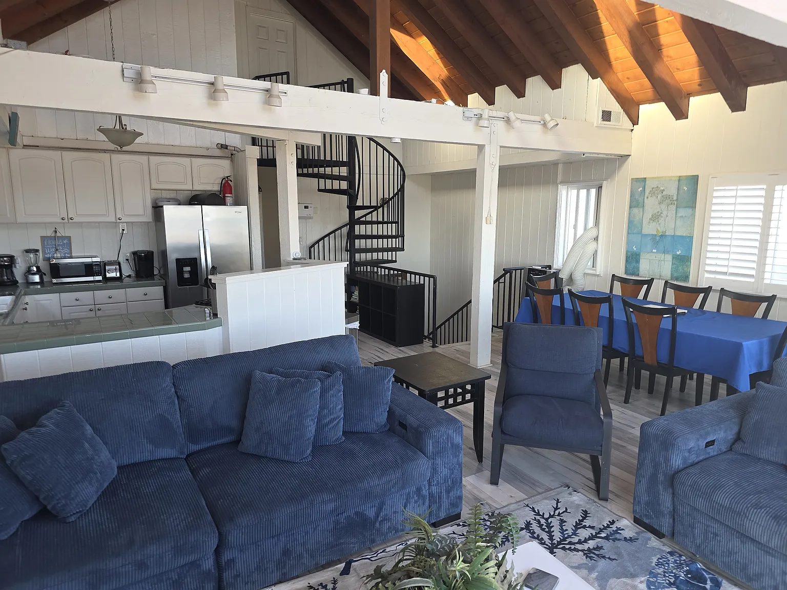 W Oceanfront, Newport Beach — Photo 2