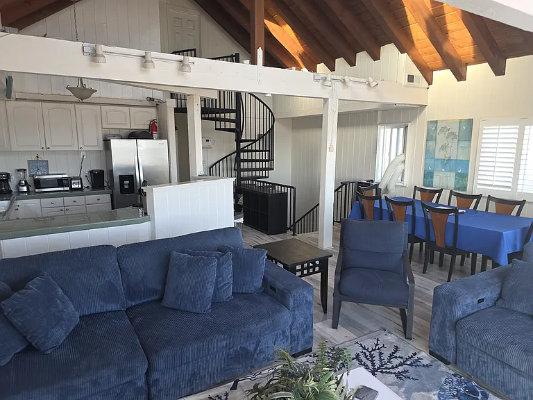 W Oceanfront — Photo 2