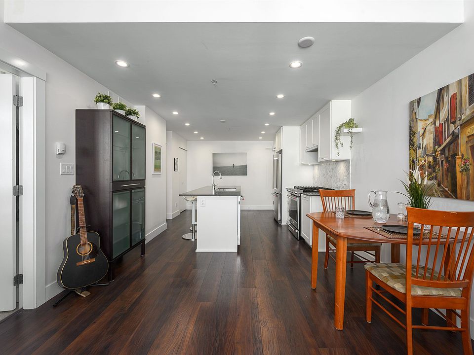 1st image of 131 E 3rd St #504