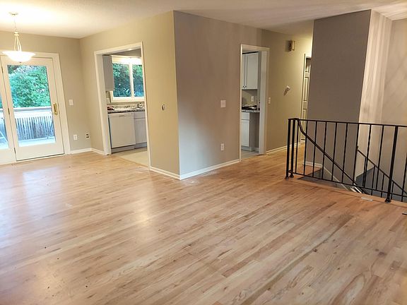 5th image of 5725 Thomas Ave S