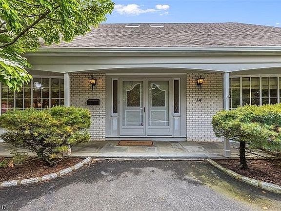 2nd image of 14 Speir Dr