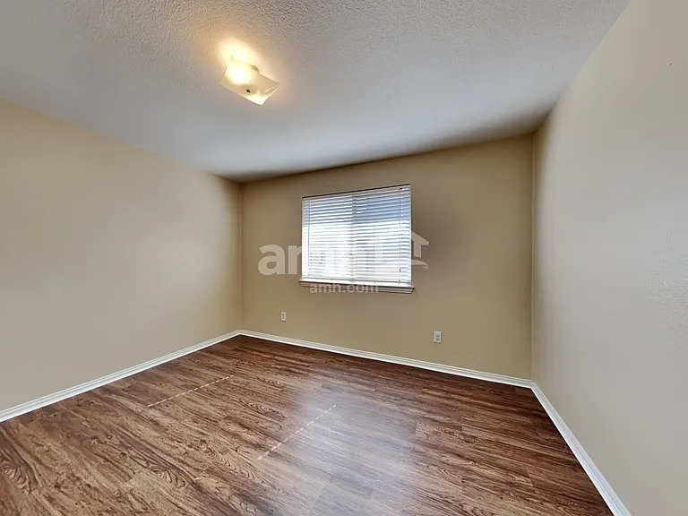 5401 Pecan Creek Cir — Photo 16