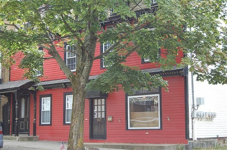 2nd image of 149 Main St APT 5