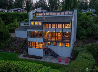 10867 NE Bill Point Dr, Bainbridge Island, WA