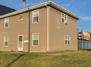 614 Lincoln Ave, Dubuque, IA 52001