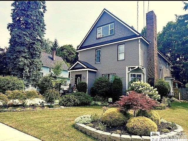 1st image of 13 Babcock Ave