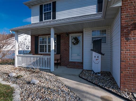 2nd image of 73 Julie Dr