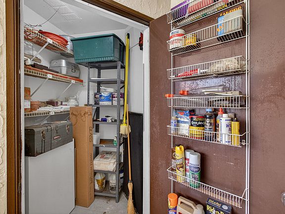 5th image of 6503 SE Williamsburg Drive #201
