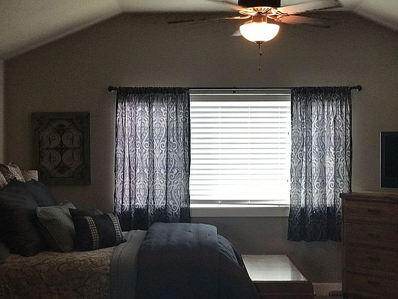 3rd image of 21309 Evelyn Ct
