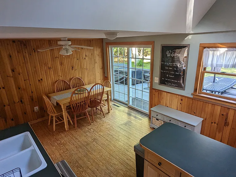 18 Chamberlain Ct — Photo 13