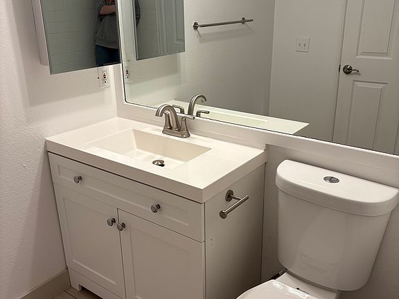 5th image of 7155 Ramsgate Ave #201