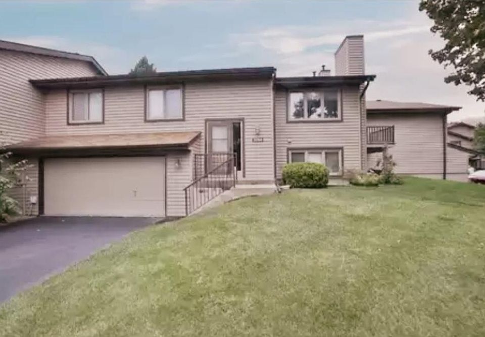 Front of townhome