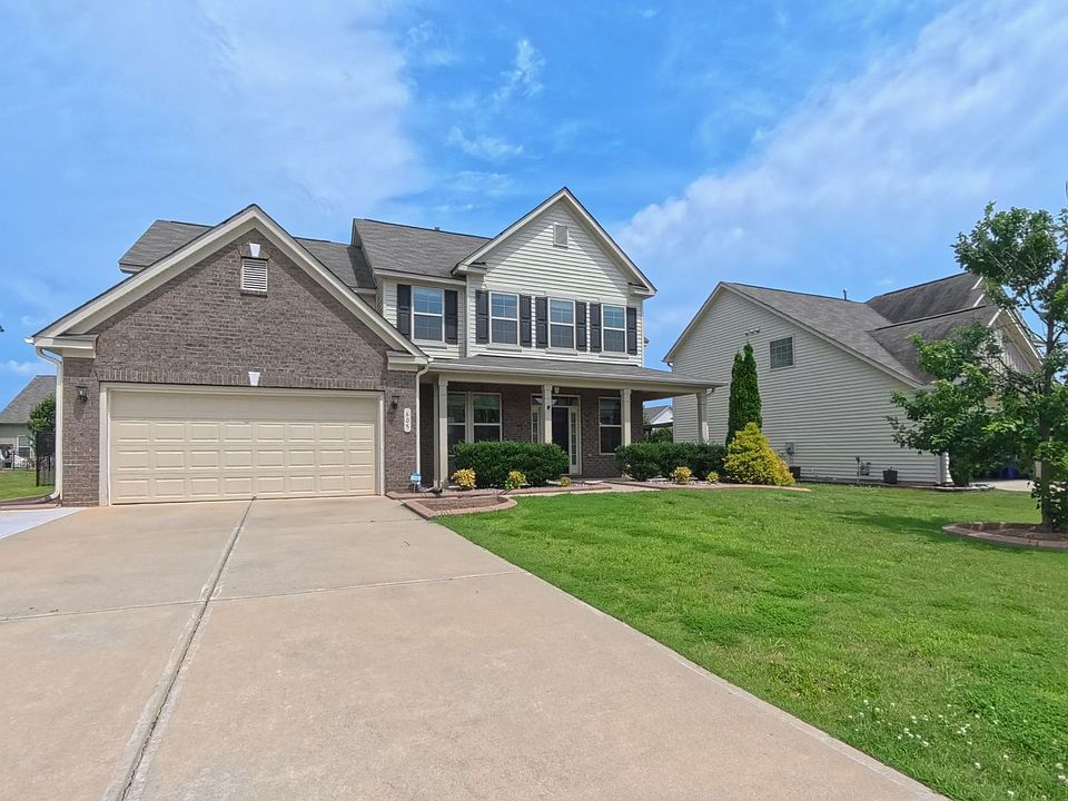 1st image of 605 Bunker Dr