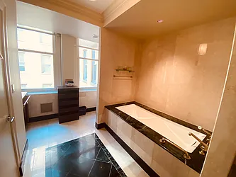 Rented by Metropolis Real Estate of Manhattan