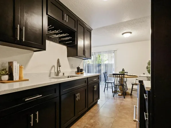3591 Quail Lakes Dr APT 295, Stockton, CA 95207