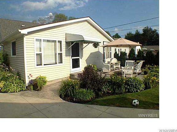 2nd image of 24 Knox Ave