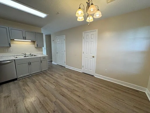 550 Date Palm Cir — Photo 20