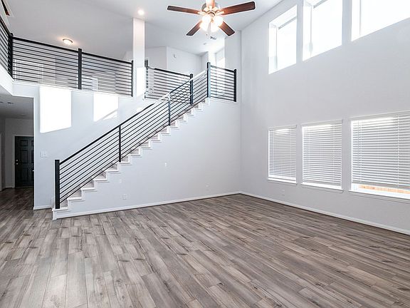 5th image of 15234 White Moss Dr