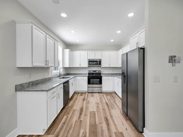 1156 Olympia Ave #1 — Photo 14