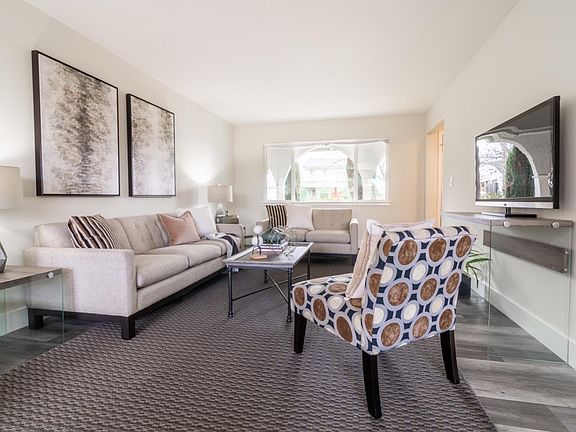 5th image of 3281 Fronda Dr