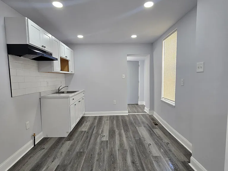 2863 N Stillman St — Photo 18