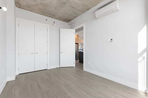 Rented by REAL New York | media 32