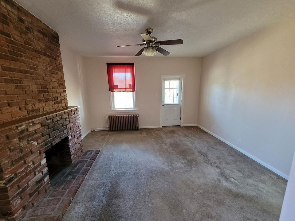 Living room with access to balcony