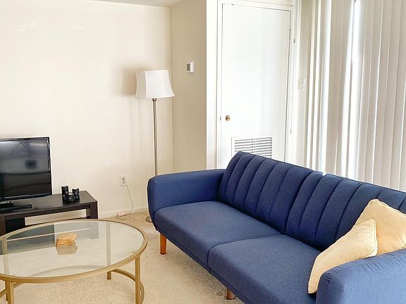 5th image of 7401 Westlake Ter APT 405