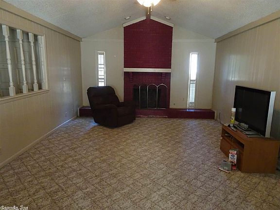 2nd image of 4610 Rockwood Dr S