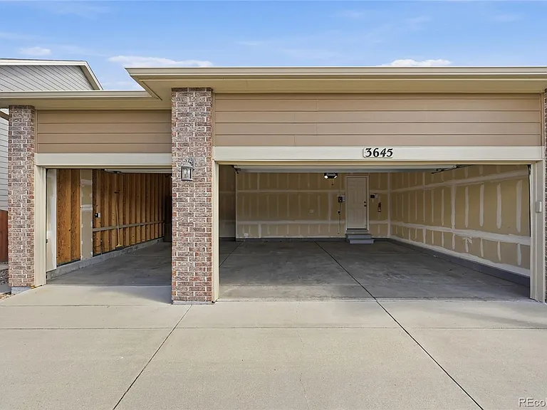 3645 Desert Ridge Cir — Photo 40