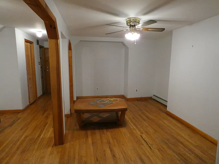 936 Willow Ave #B — Photo 3