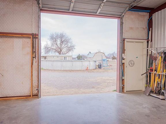 5th image of 1701 E College Blvd