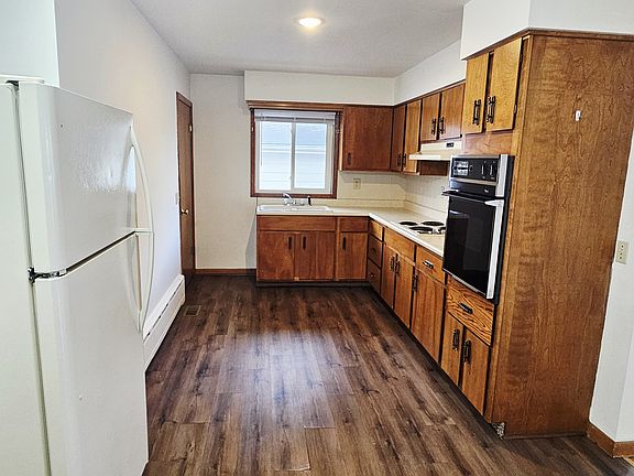 3rd image of 1341 1/2 Liberty St APT 1