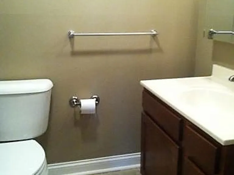 9 Hidden Park Dr #4 — Photo 12