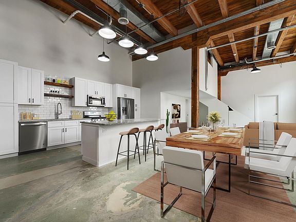 4th image of 2015-21 W Race Ave #140