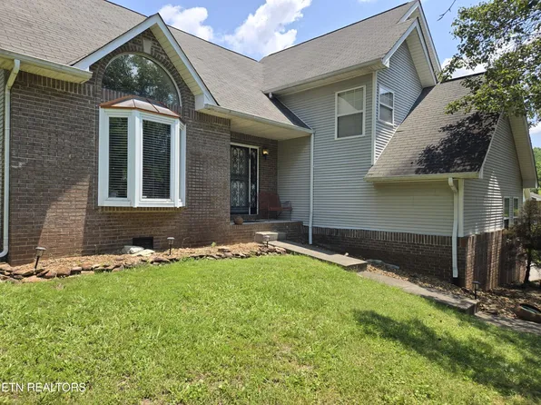 108 Tempura Dr, Oak Ridge, TN 37830