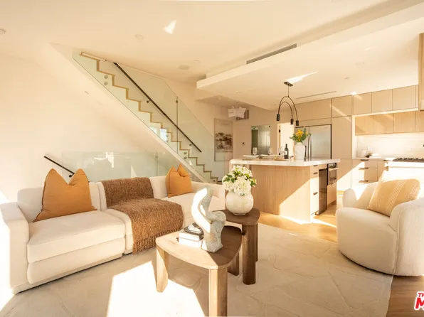 839 1/2 Waterloo St, Los Angeles, CA 90026